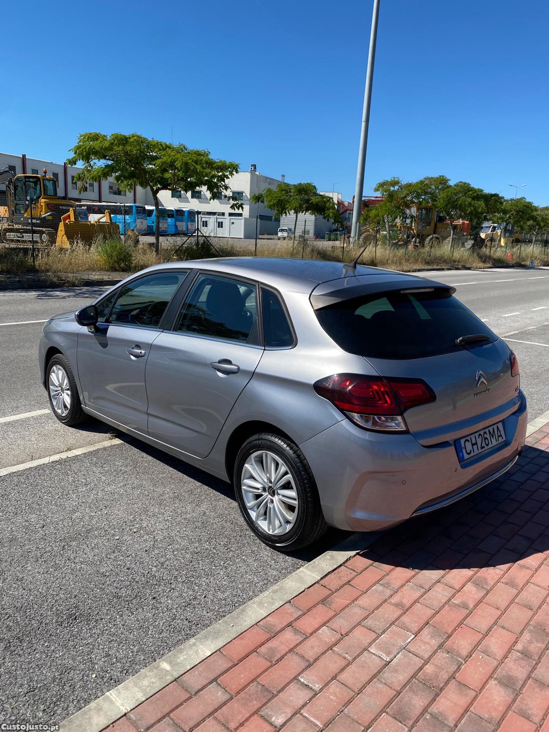 Citroën C4 1.2 Gasolina 110 cavalos — photo 3