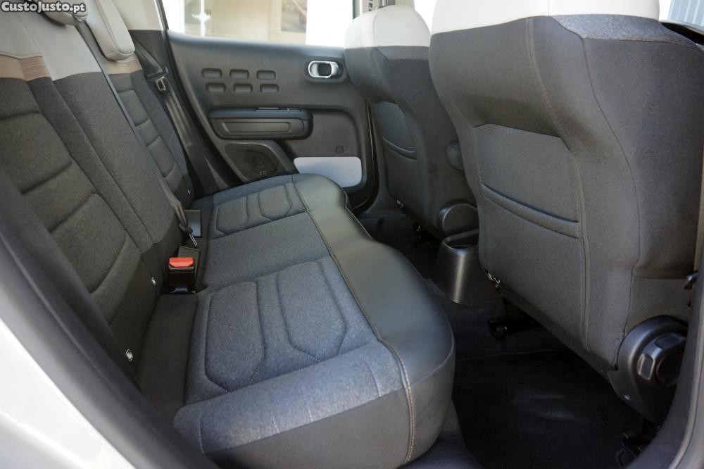 Citroën C3 1.2 PureTech C-Serie - 23 — photo 3