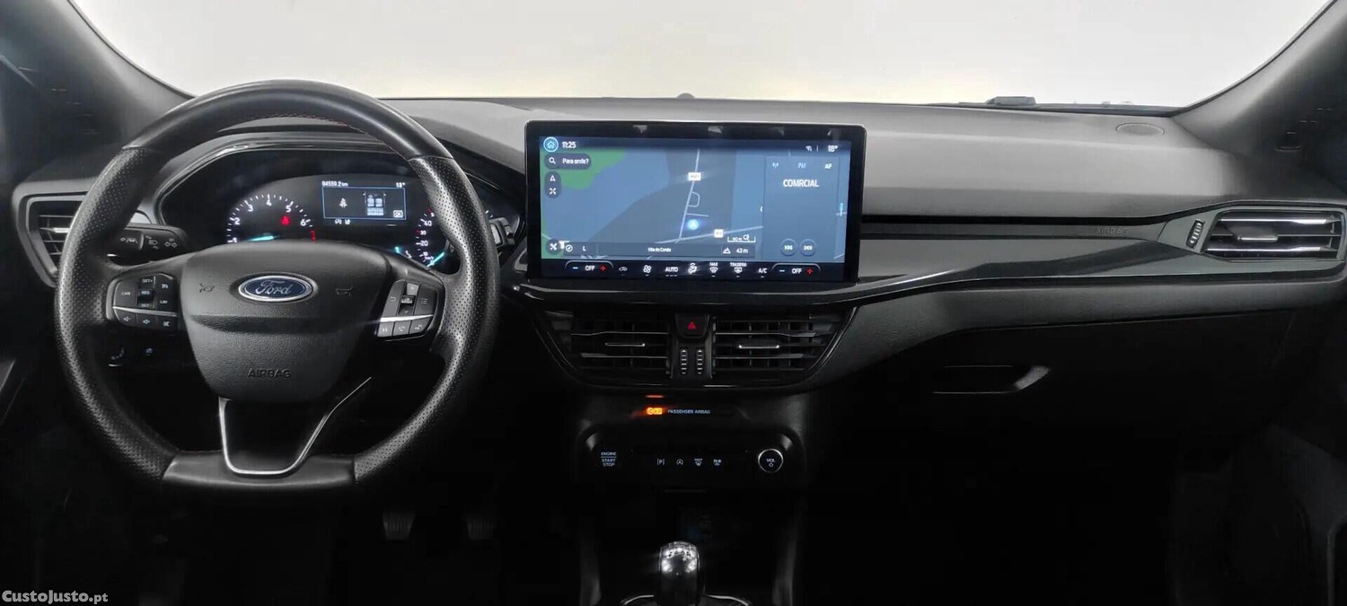 Ford Focus 1.0 EcoBoost MHEV ST-Line — fotografia 8
