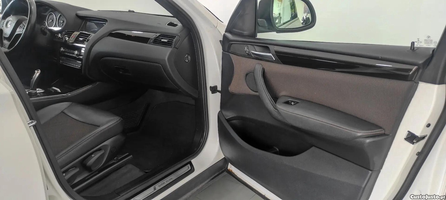 BMW X4 20 d xDrive Pack M Auto — fotografia 12