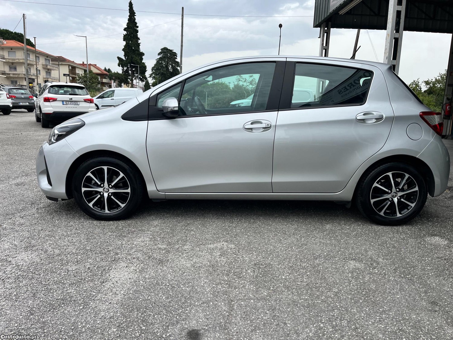 Toyota Yaris 1.0 VVT-i Comfort — fotografia 7