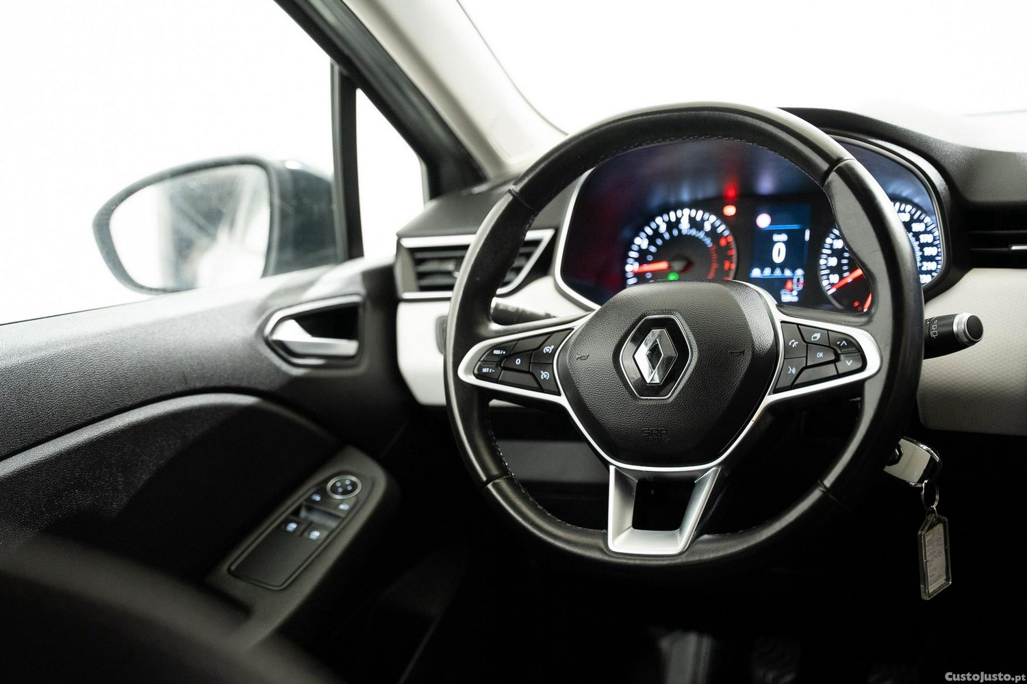 Renault Clio 1.0 TCe Limited — fotografia 7