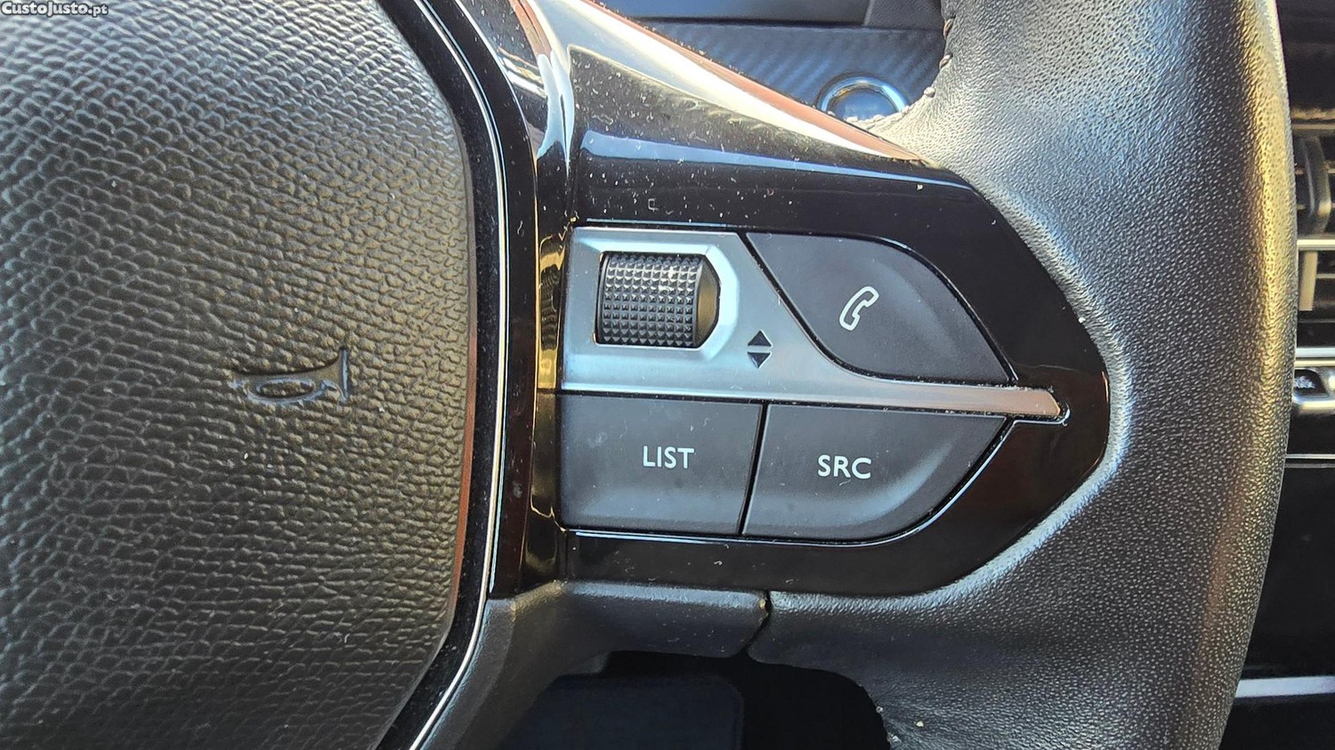 Peugeot 208 50 kWh Active — fotografia 15