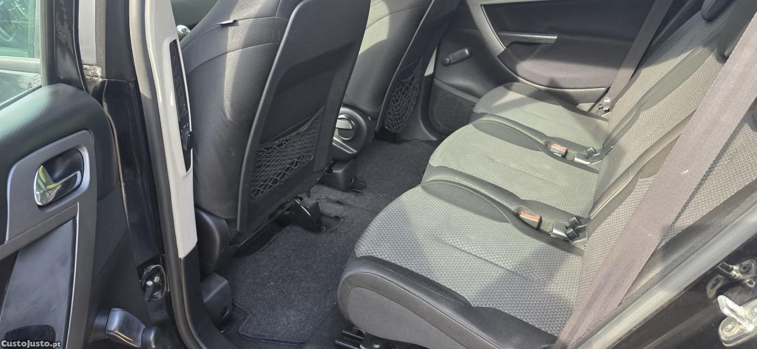 Citroën C4 Picasso 1.6 HDi Confort — fotografia 3