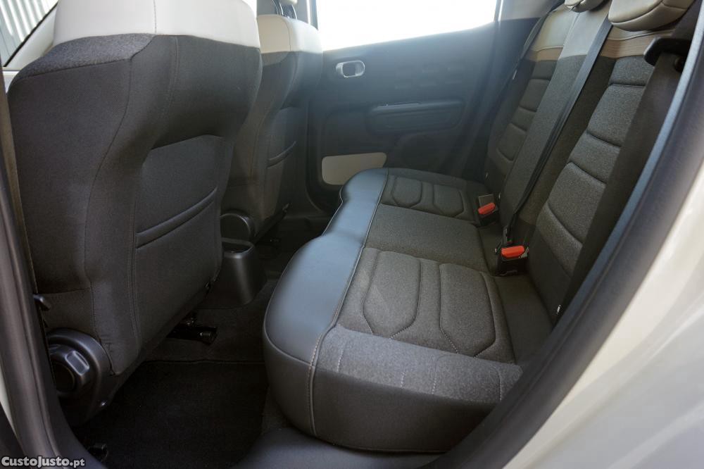 Citroën C3 1.2 PureTech C-Serie - 23 — photo 4