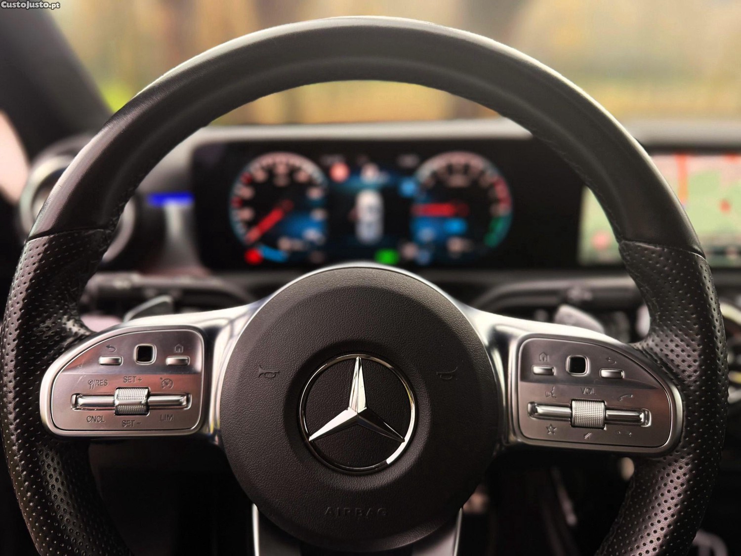 Mercedes-Benz A 250 e AMG Line — fotografia 9