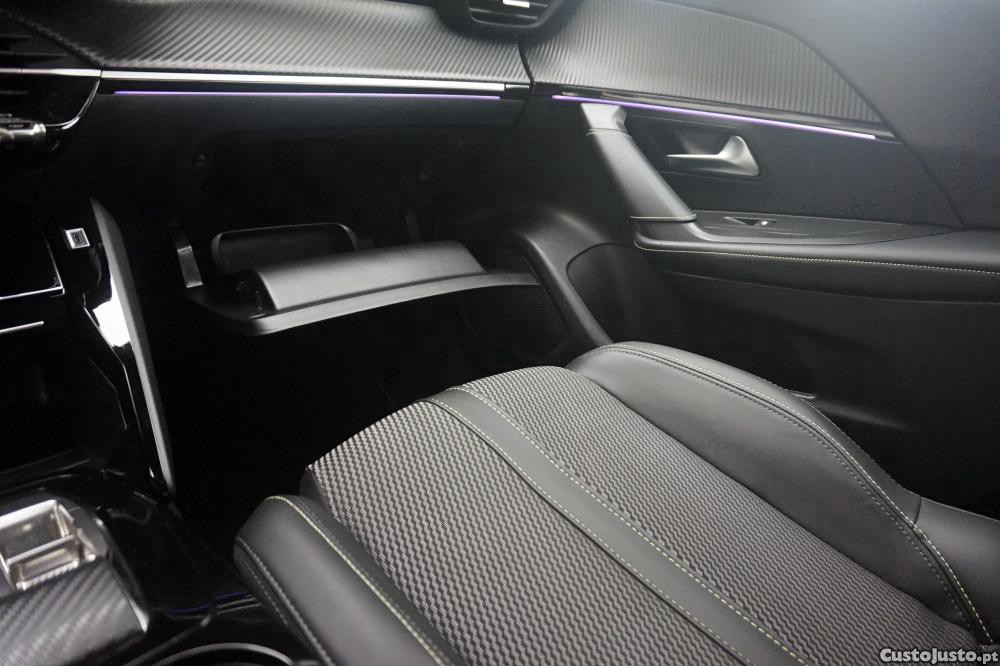 Peugeot e-2008 GT — fotografia 2