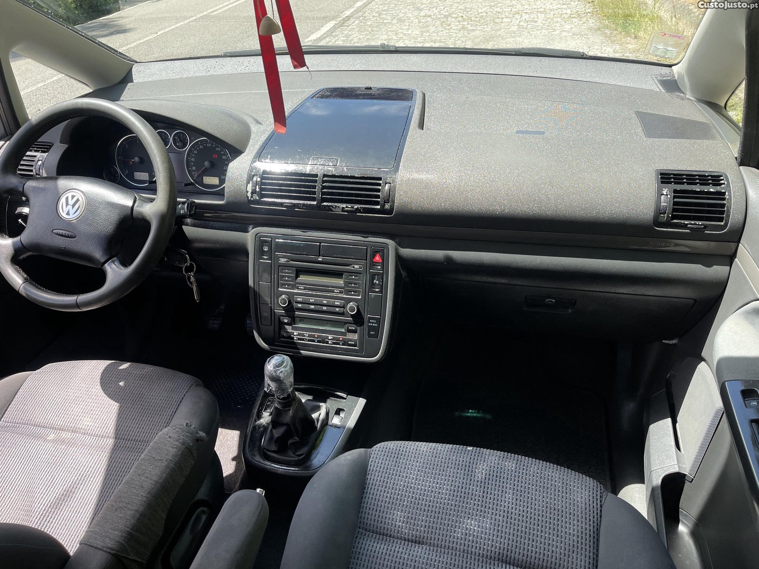 Volkswagen Sharan 2.0tdi — fotografia 8
