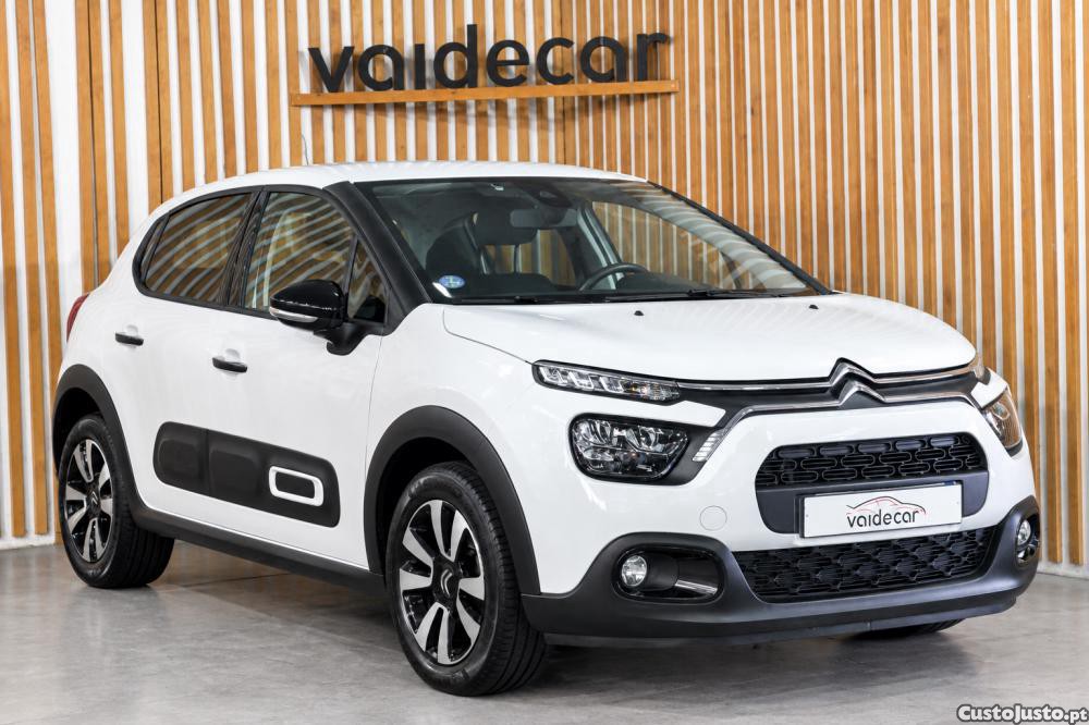 Citroën C3 1.2 PureTech Shine - 23
