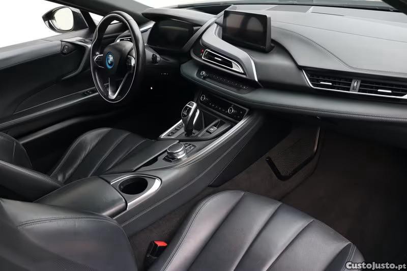 BMW i8 Coupé — fotografia 12
