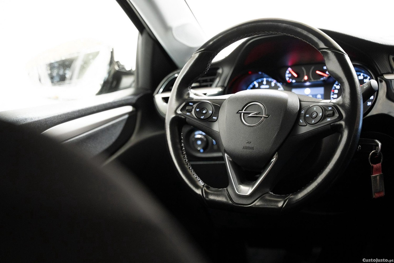 Opel Corsa 1.2 Edition — fotografia 8