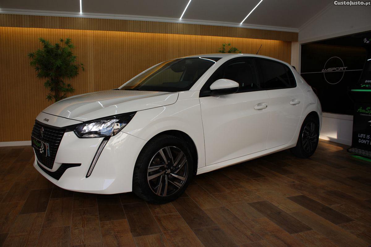 Peugeot 208 1.2 PureTech Allure Pack — photo 2
