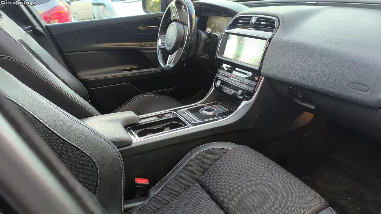 Jaguar XE 20d aut r  sport ingenium edition - 17 foto 5
