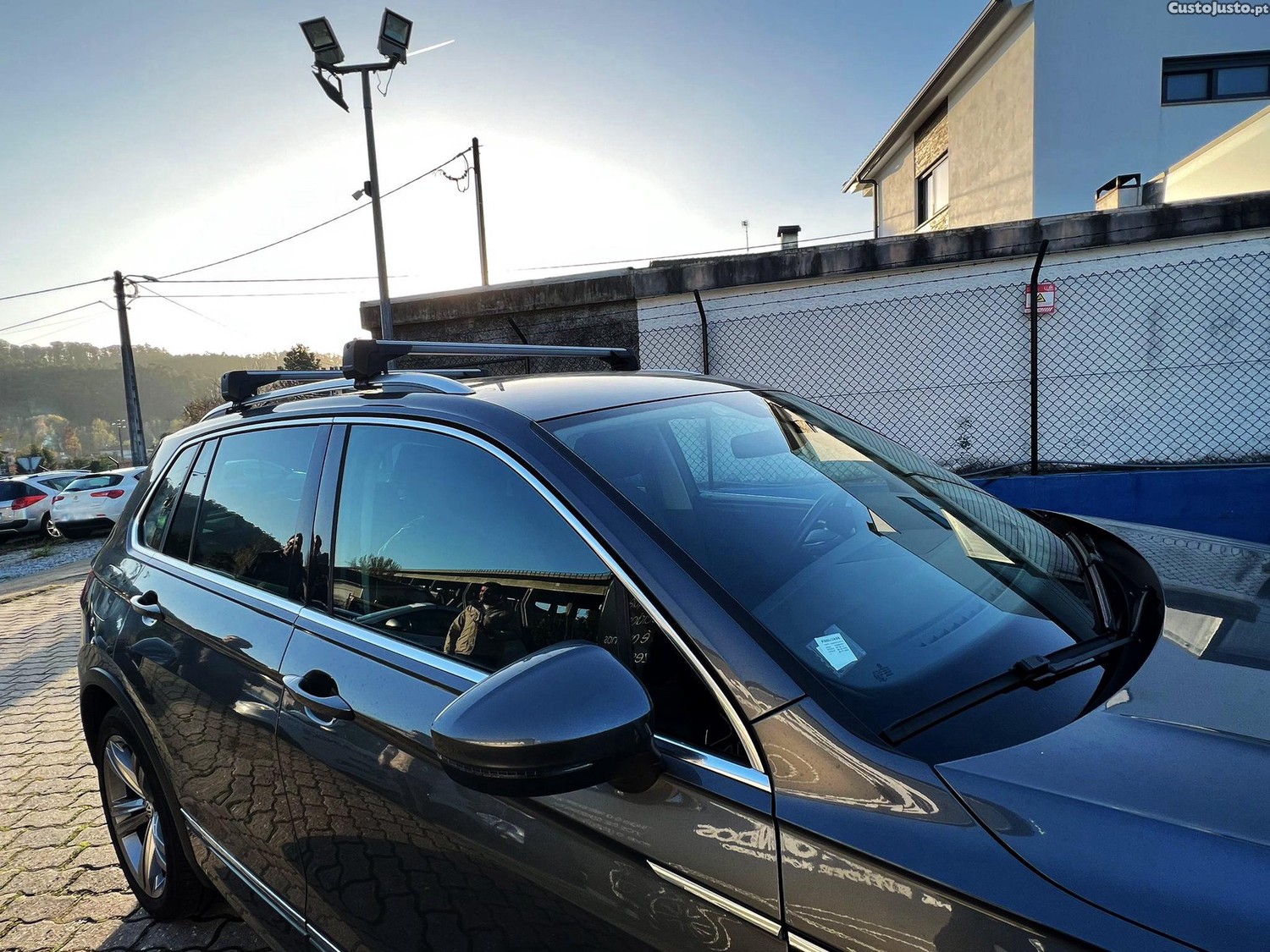 VW Tiguan 2.0 TDI R-Line DSG - 19 — photo 5