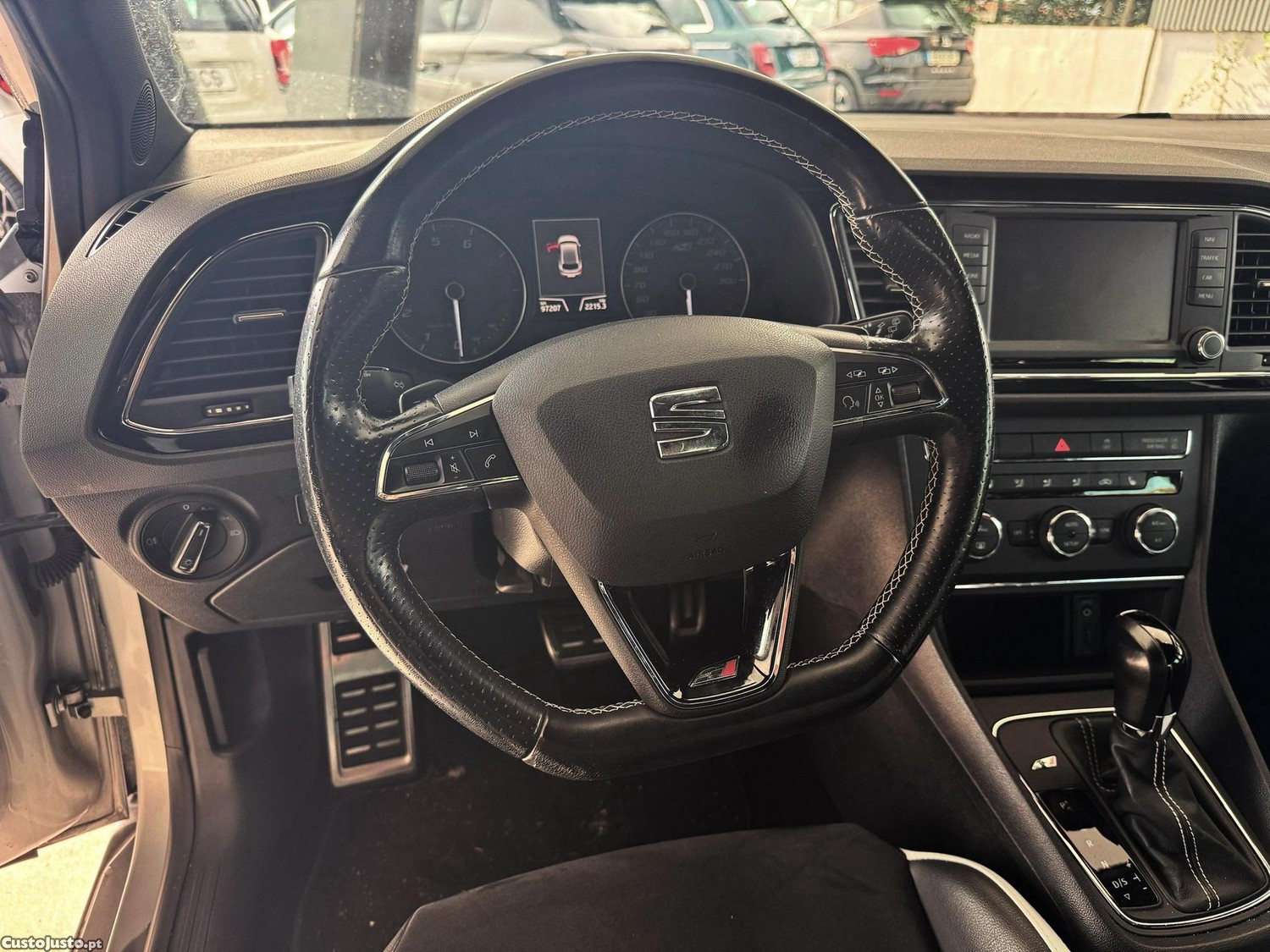 SEAT Leon 2.0 TSI S&S DSG Cupra 290 — fotografia 5