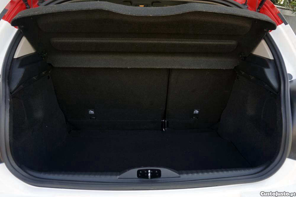 Citroën C3 1.2 PureTech Shine - 22 — photo 3