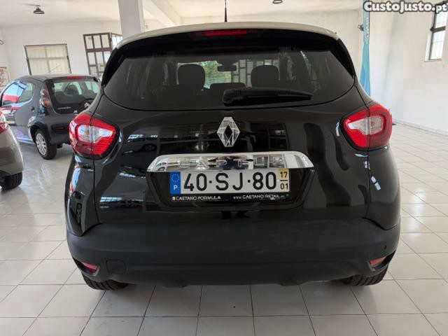 Renault Captur 0.9 TCE Exclusive - 17 foto 4