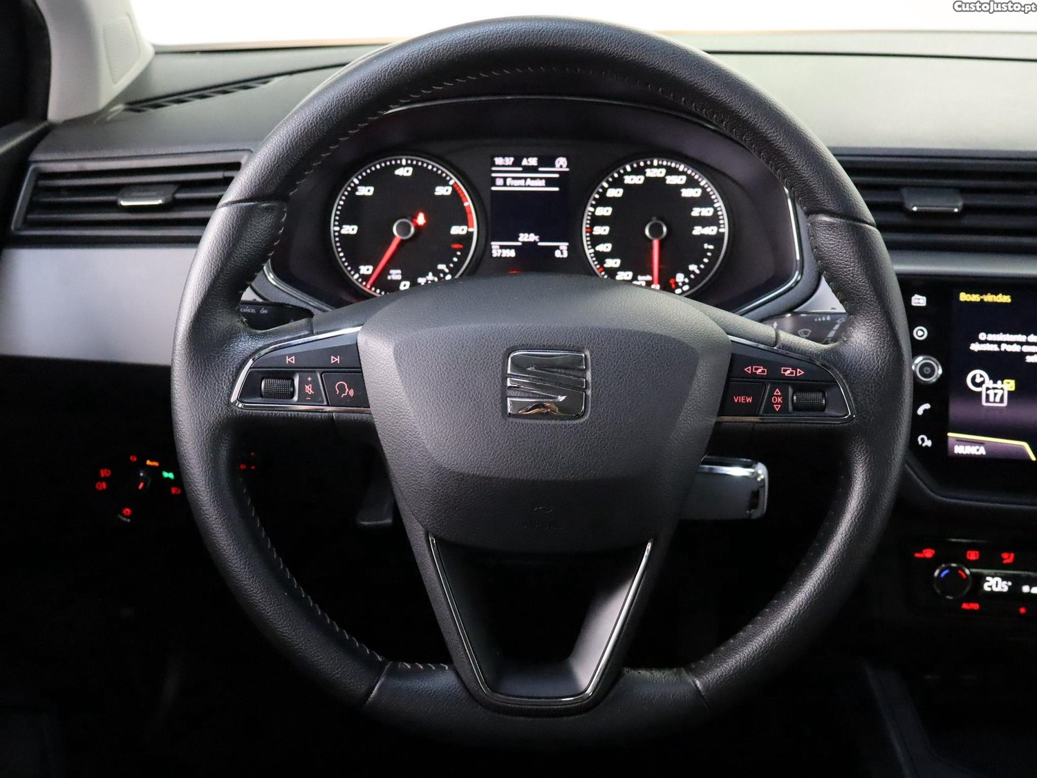 SEAT Ibiza 1.6 TDI Reference — fotografia 10