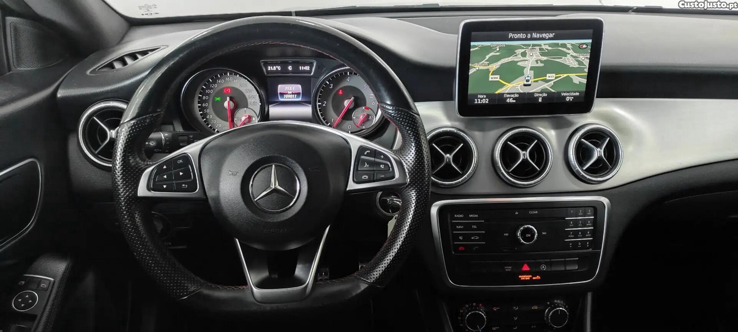 Mercedes-Benz CLA 200 d Shooting Brake AMG Line — fotografia 7