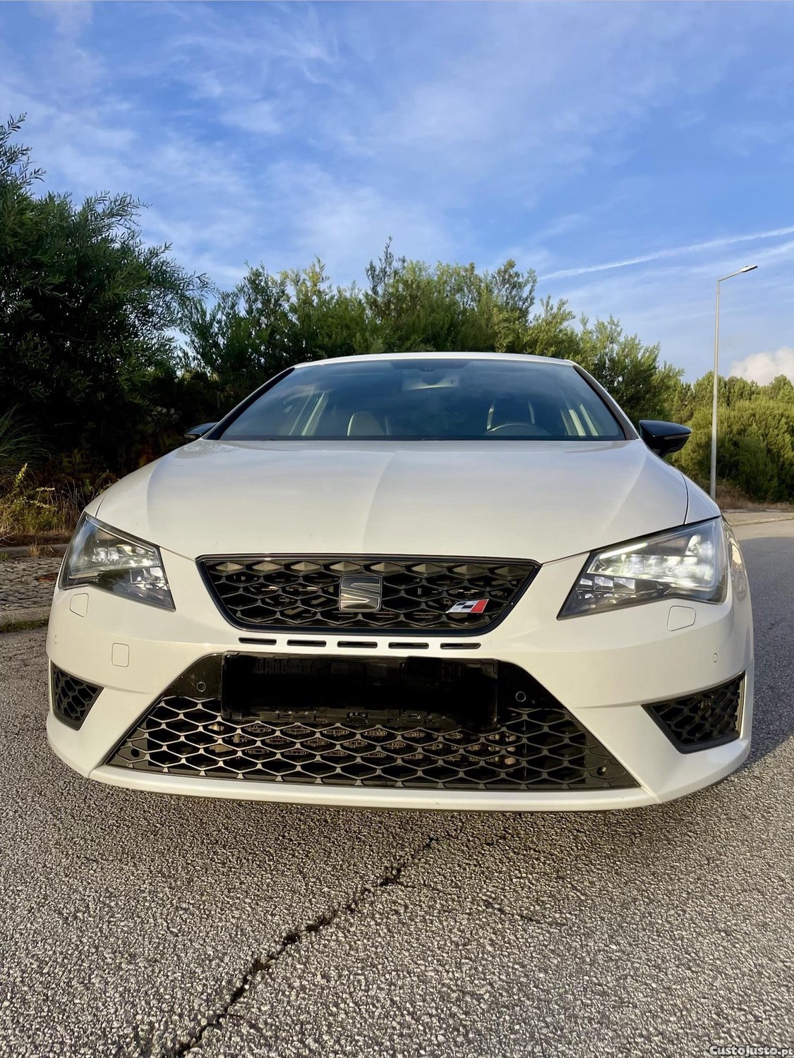 Seat Leon Cupra  2.0 TSI - 14 — photo 2