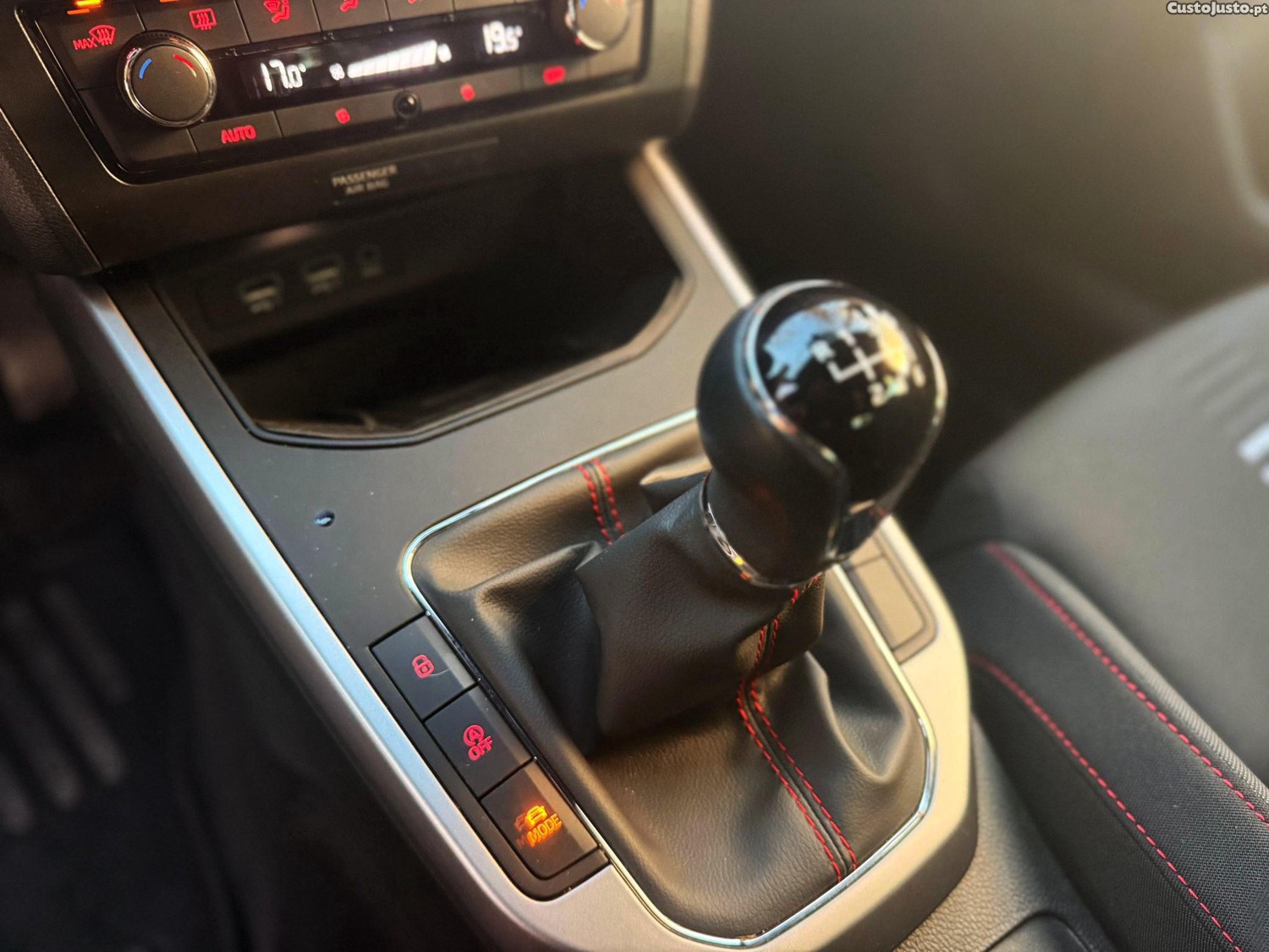 SEAT Arona 1.0 TSI FR — fotografia 4