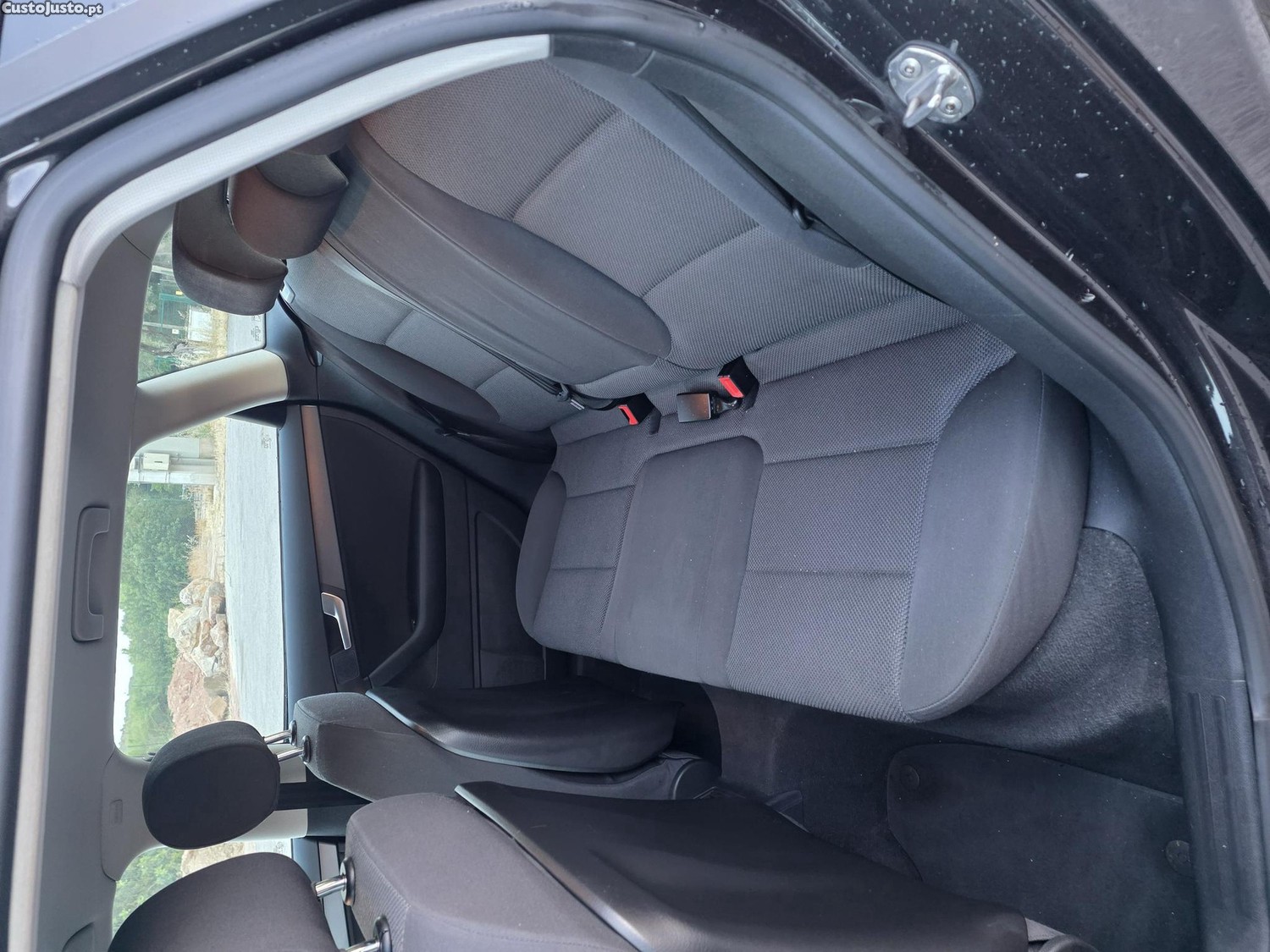 Audi A3 Sportback 1.6Tdi 105cv S Line — fotografia 3