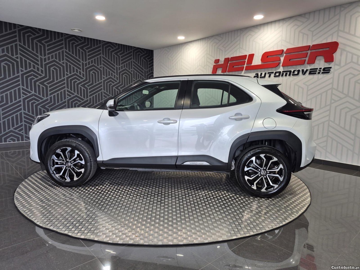 Toyota Yaris Cross 1.5 Hybrid Comfort Plus - 23 foto 4