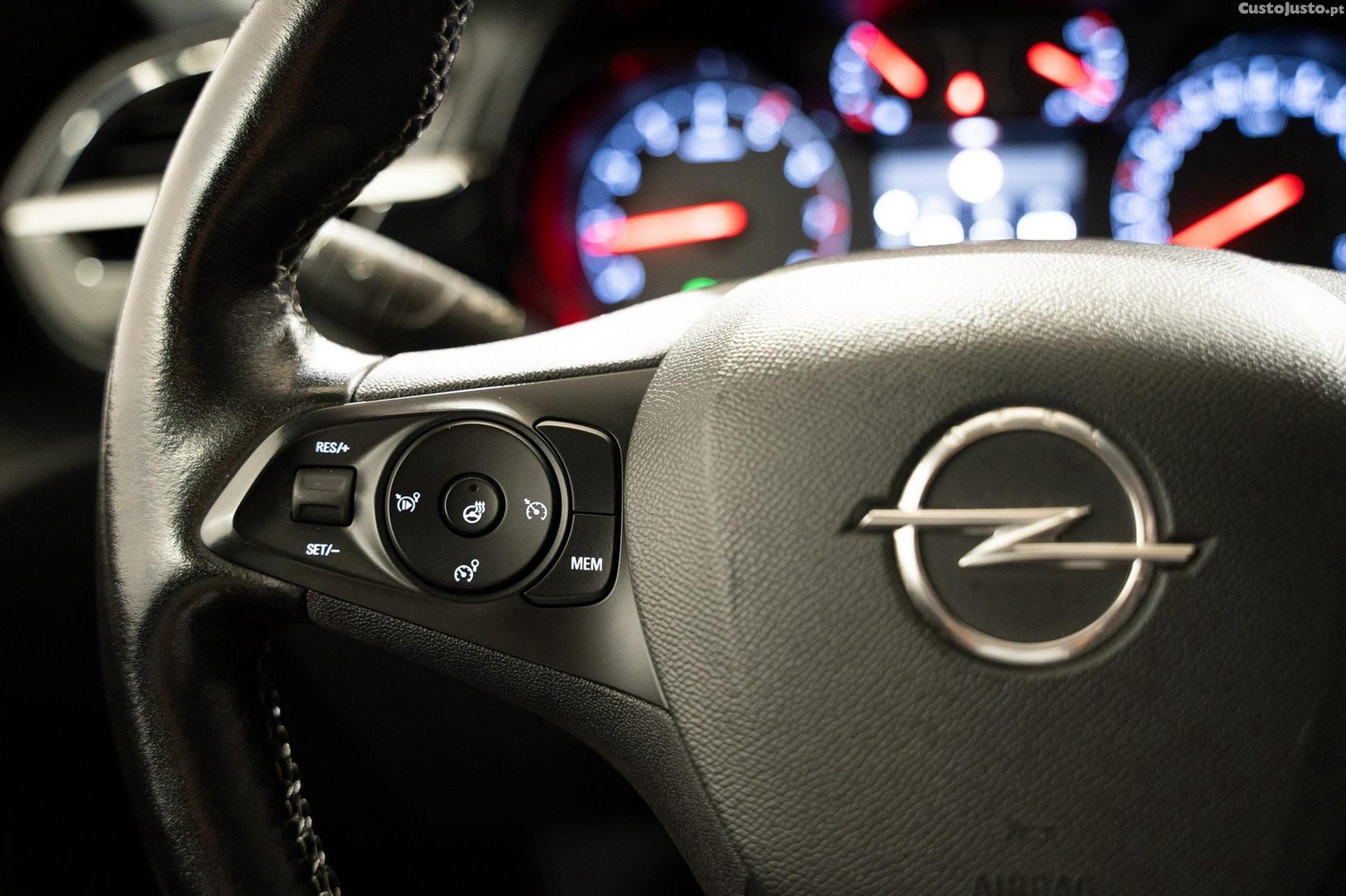 Opel Corsa 1.2 Edition — fotografia 5