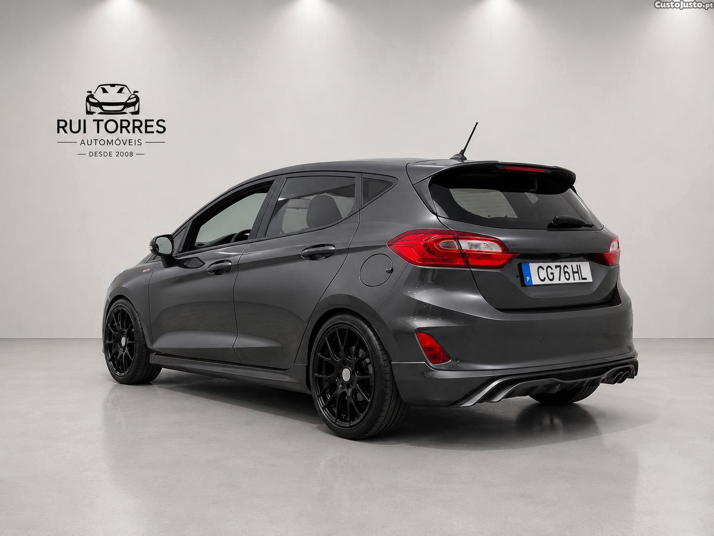 Ford Fiesta 1.0 ECOBOOST ST LINE — fotografia 7