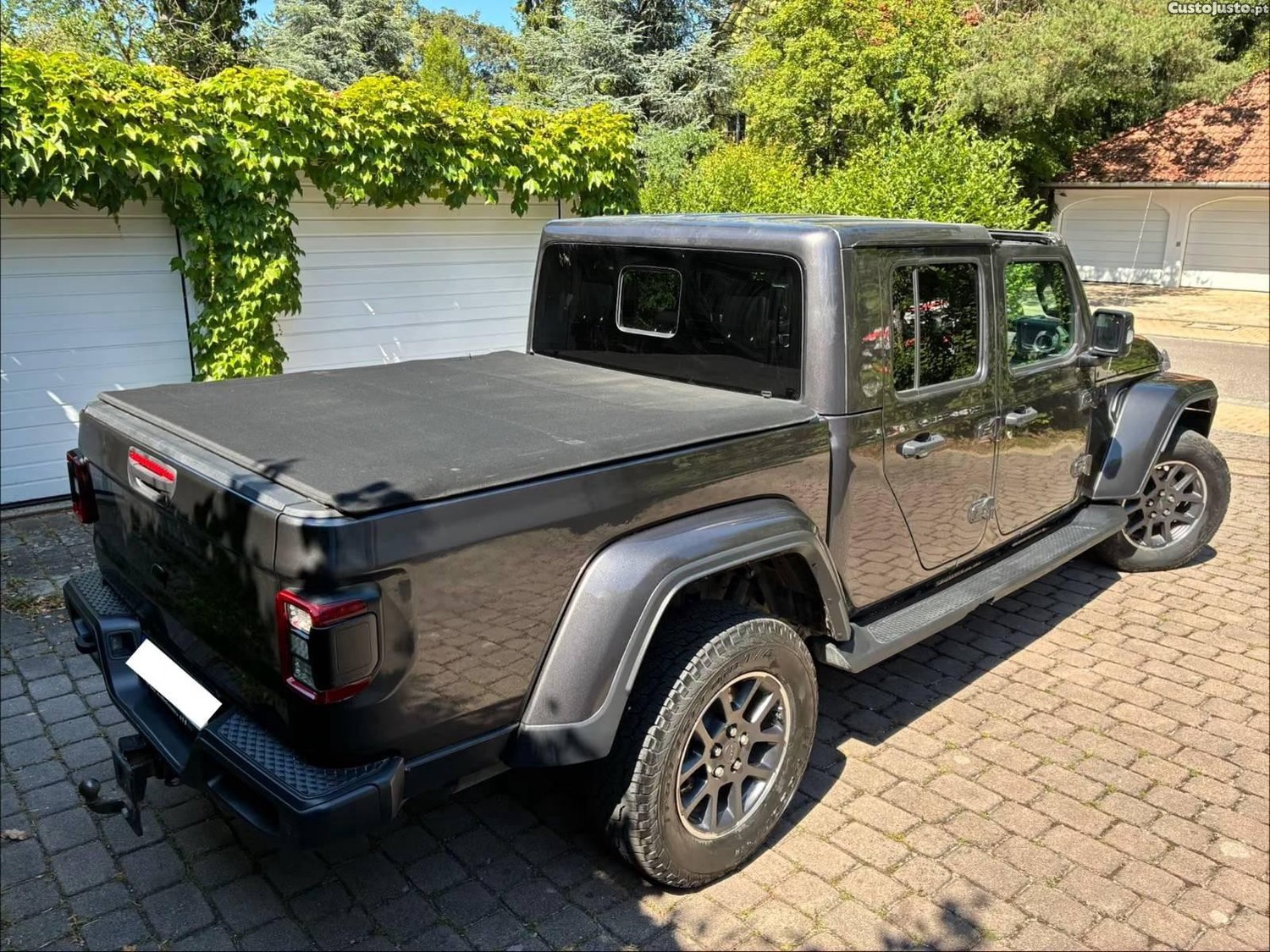 Jeep  3.0 CRD Overland AT8 - 21 — photo 3