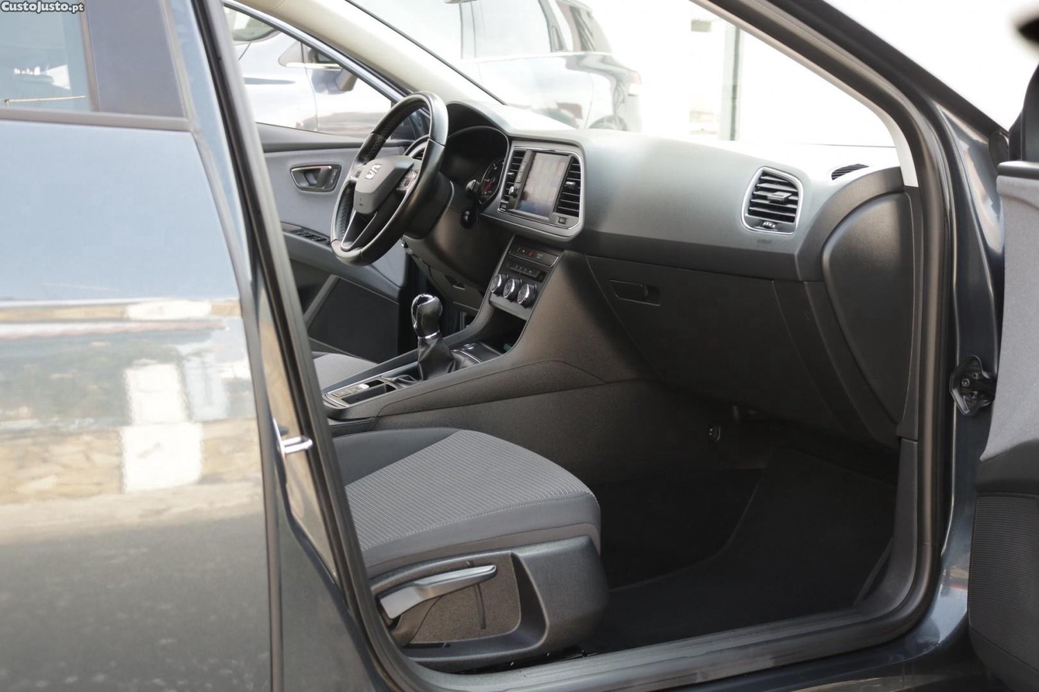 SEAT Leon ST 1.6 TDI Style 115cv — fotografia 41