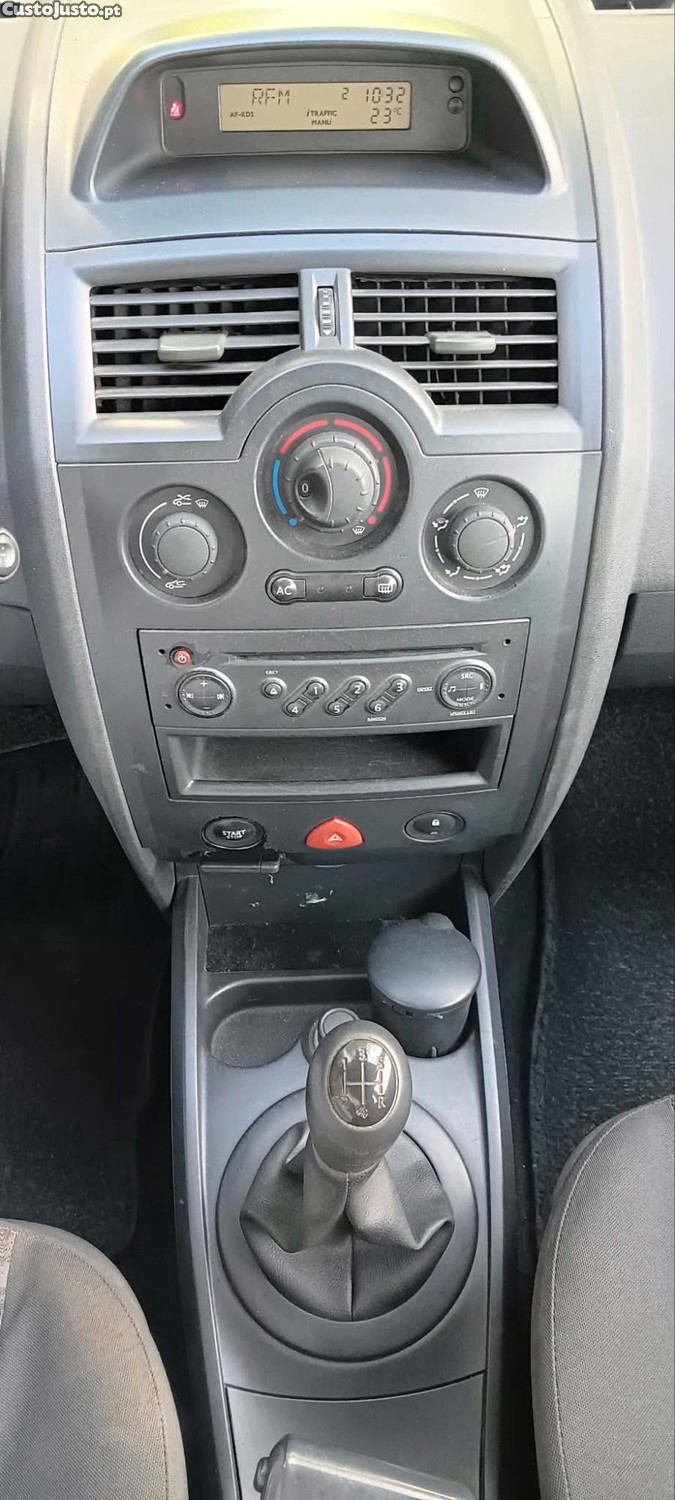 Renault Mégane 1.5 DCI — photo 4