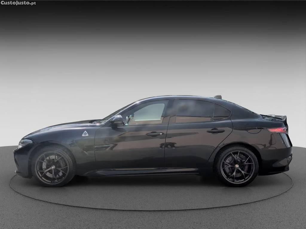 Alfa Romeo Giulia 2.9 Bi-Turbo Quadrifoglio AT8 - 23 — photo 2