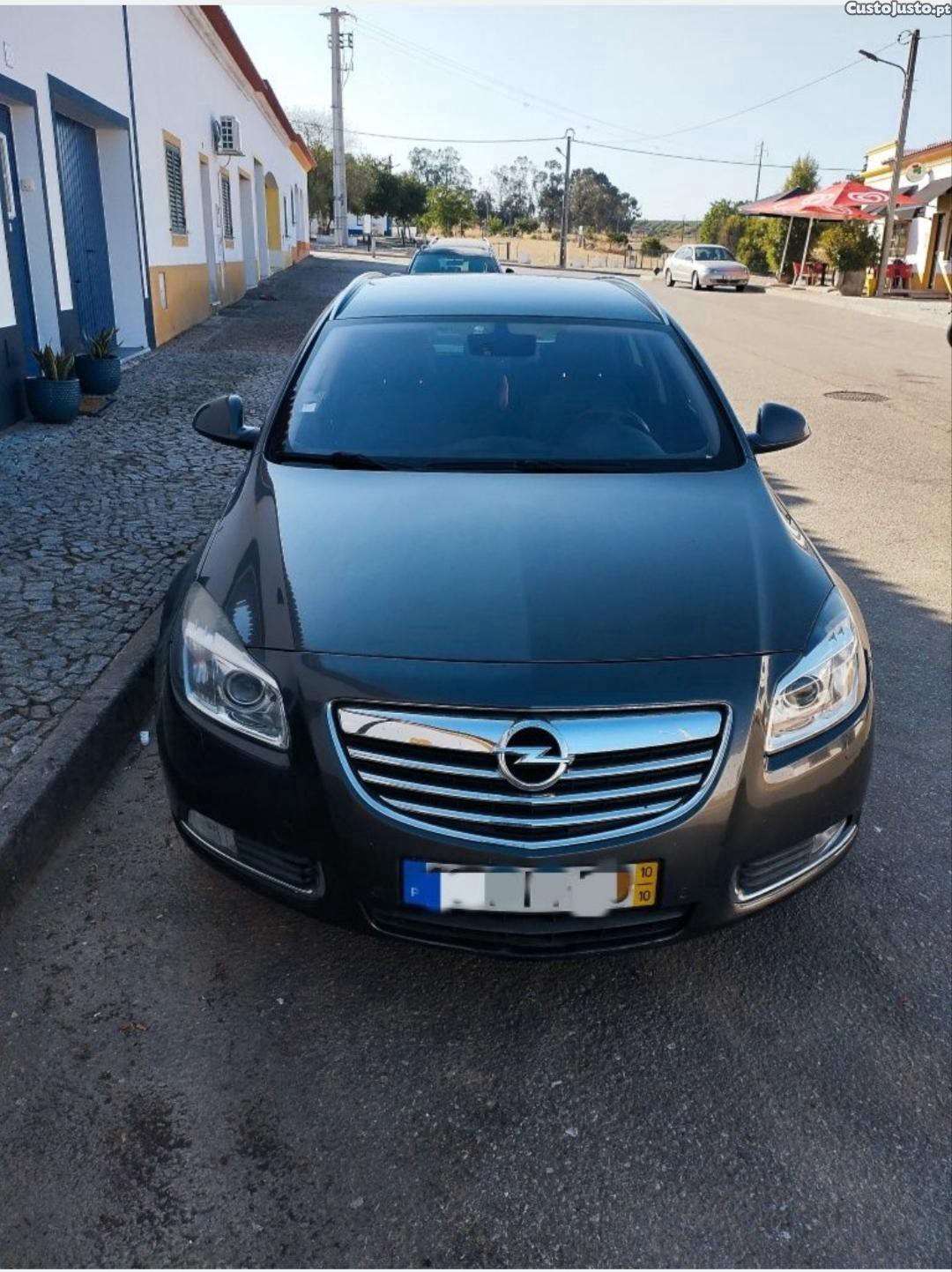 Opel Insignia Tours 2010 — photo 3