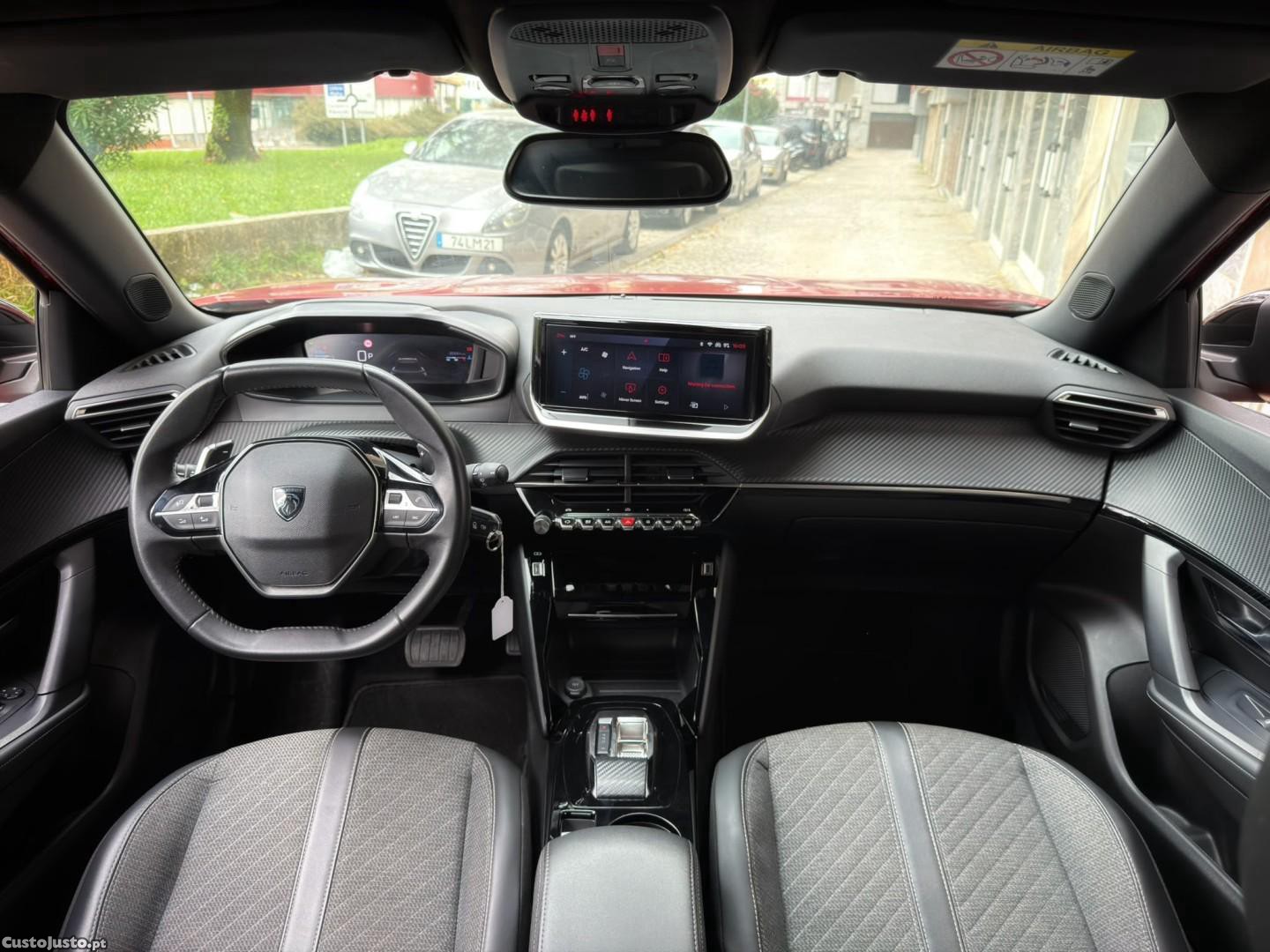 Peugeot 2008 PureTech 130 EAT8 GT — photo 5