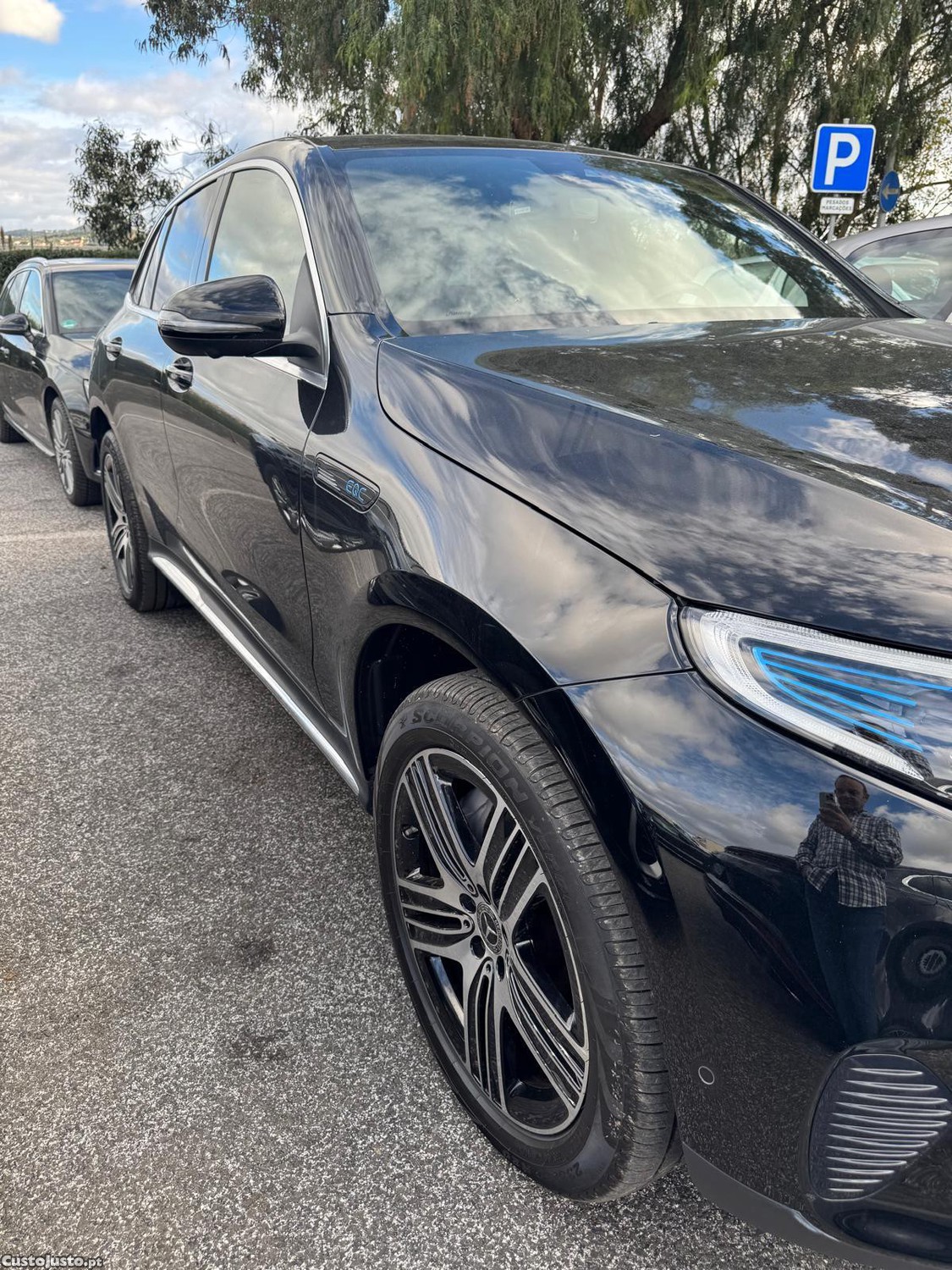 Mercedes-Benz EQC 4 Matic — fotografia 9