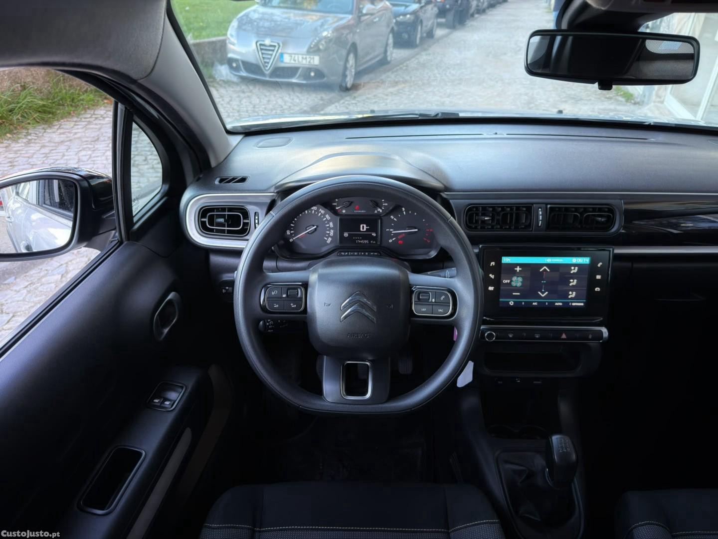 Citroën C3 1.6 BlueHDi Attraction — photo 5