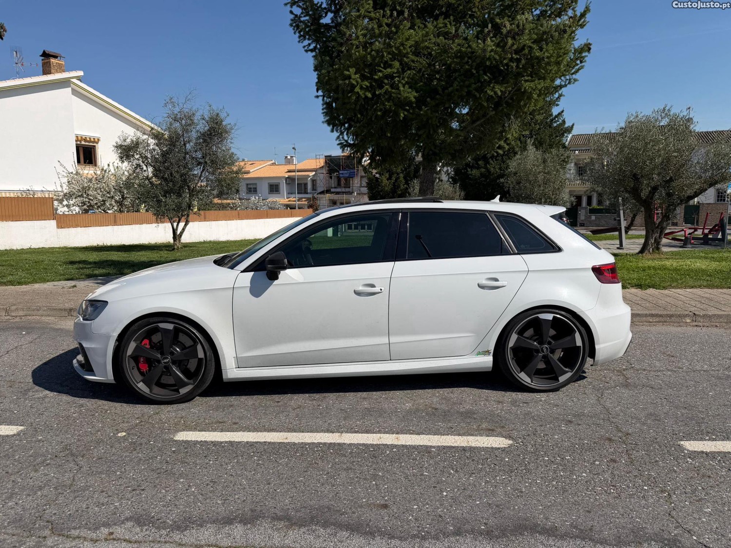 Audi RS3 3 Sportback - 17 — photo 2