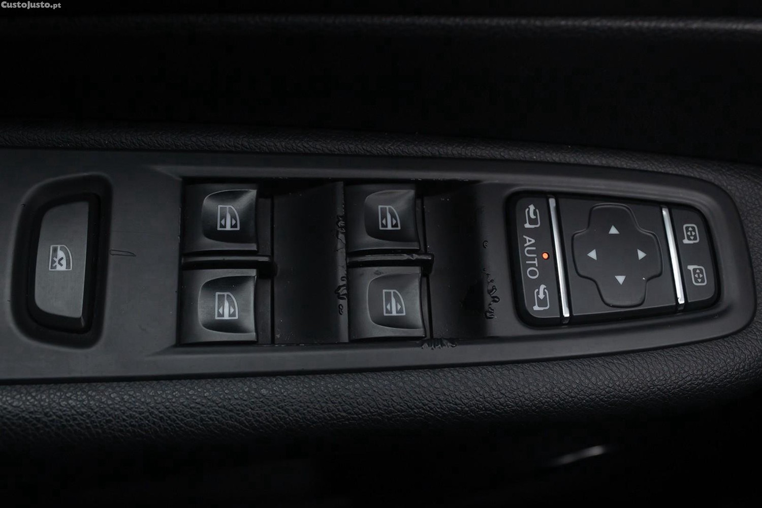 Renault Captur 1.5 dCi Exclusive — fotografia 5