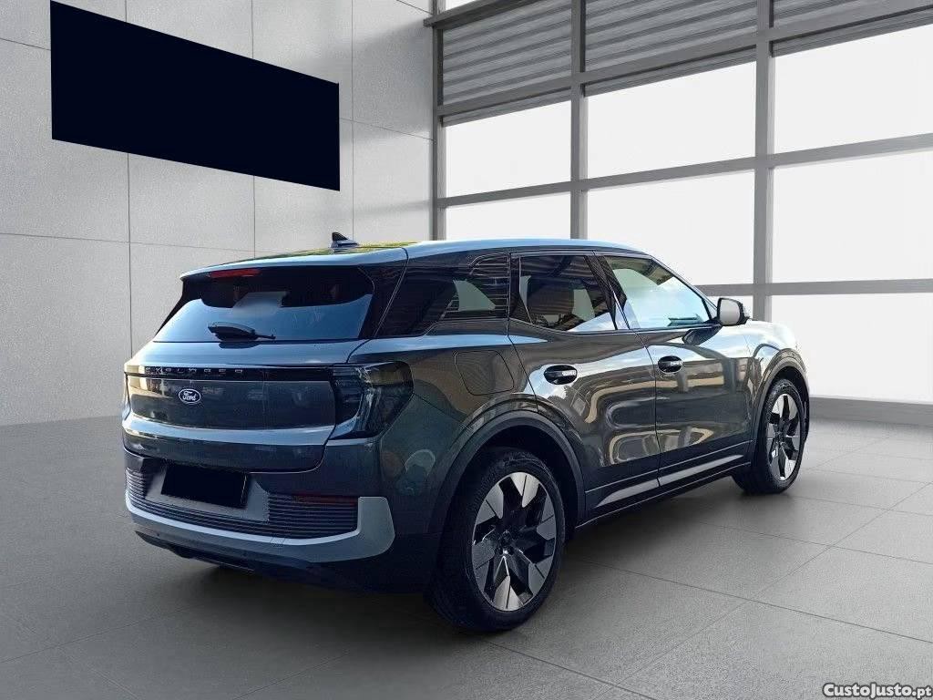 Ford Explorer 52 kWh Standard Range RWD - 25 foto 3