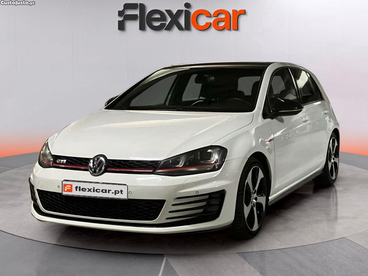 VW Golf 2.0 TSI GTI DSG Performance - 17 — photo 2