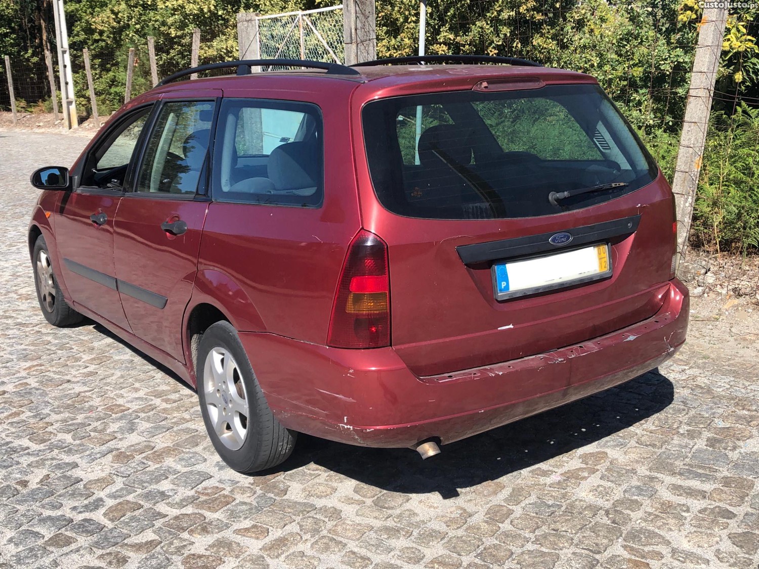 Ford Focus 1.8 TDDi - 00 foto 4