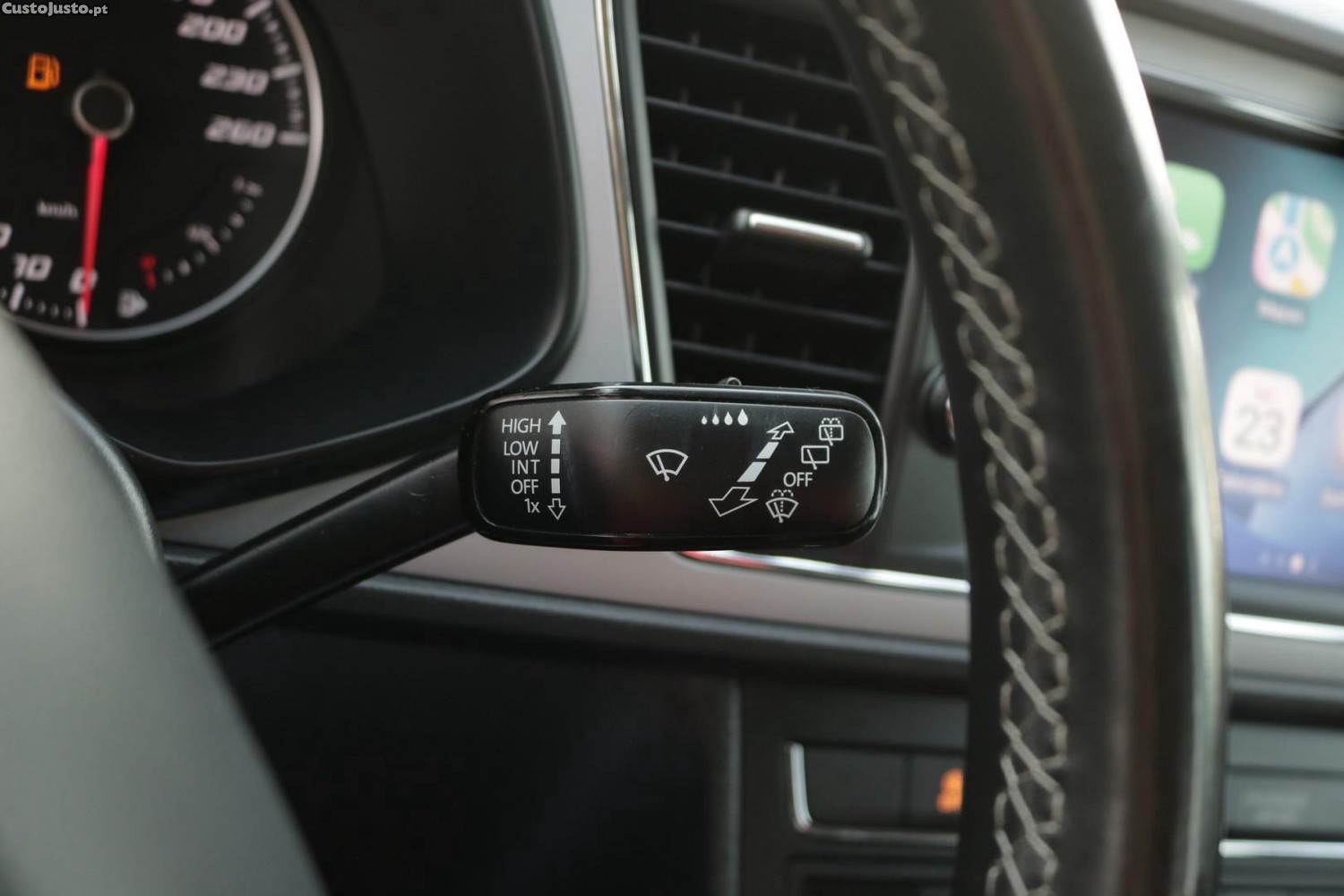 SEAT Leon ST 1.6 TDI Style 115cv — fotografia 24