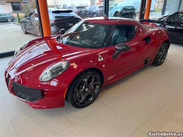 Alfa Romeo 4C Coupé - 15 — photo 2