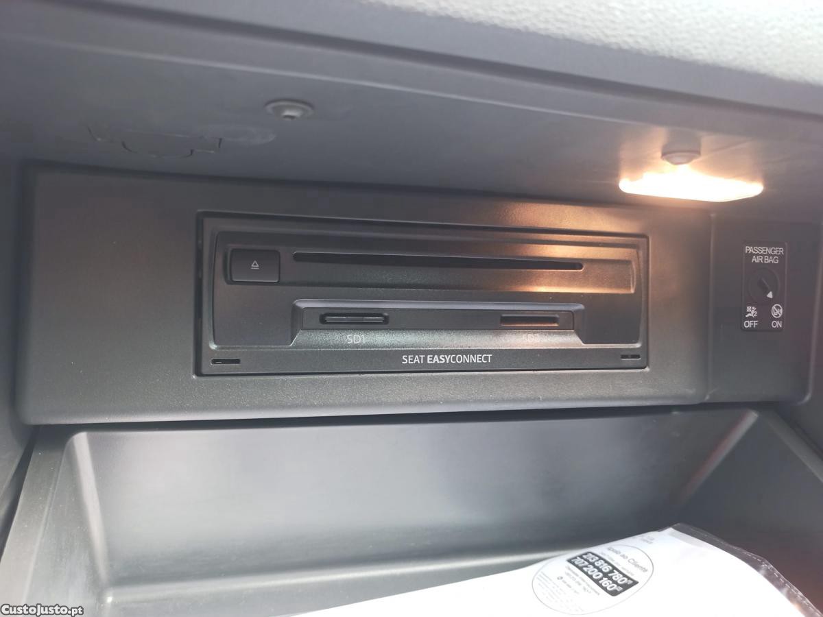 Seat Leon 1.5 TGi — photo 2