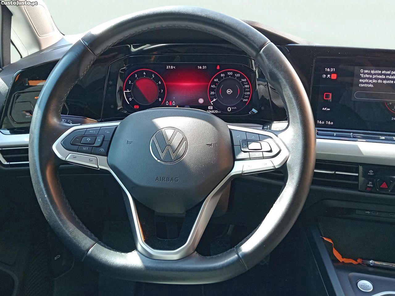 Volkswagen Golf 1.0 TSI LIFE — fotografia 6