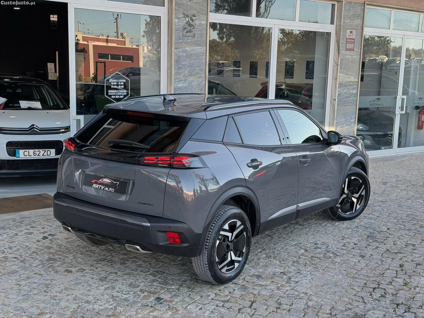 Peugeot 2008 1.2 Hybrid Allure e-DCS6 - 25 — photo 4