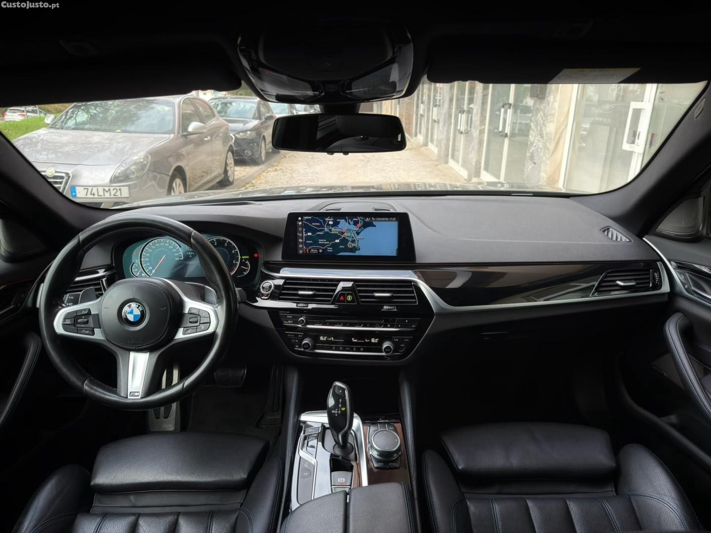 BMW 520 d Pack Desportivo M Auto - 17 foto 5