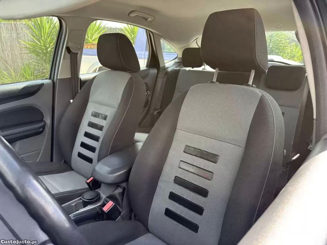 Ford Focus 1.6 tdci econetic - 11 foto 5