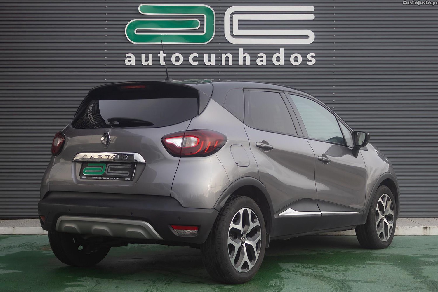 Renault Captur 1.5 dCi Exclusive — fotografia 18